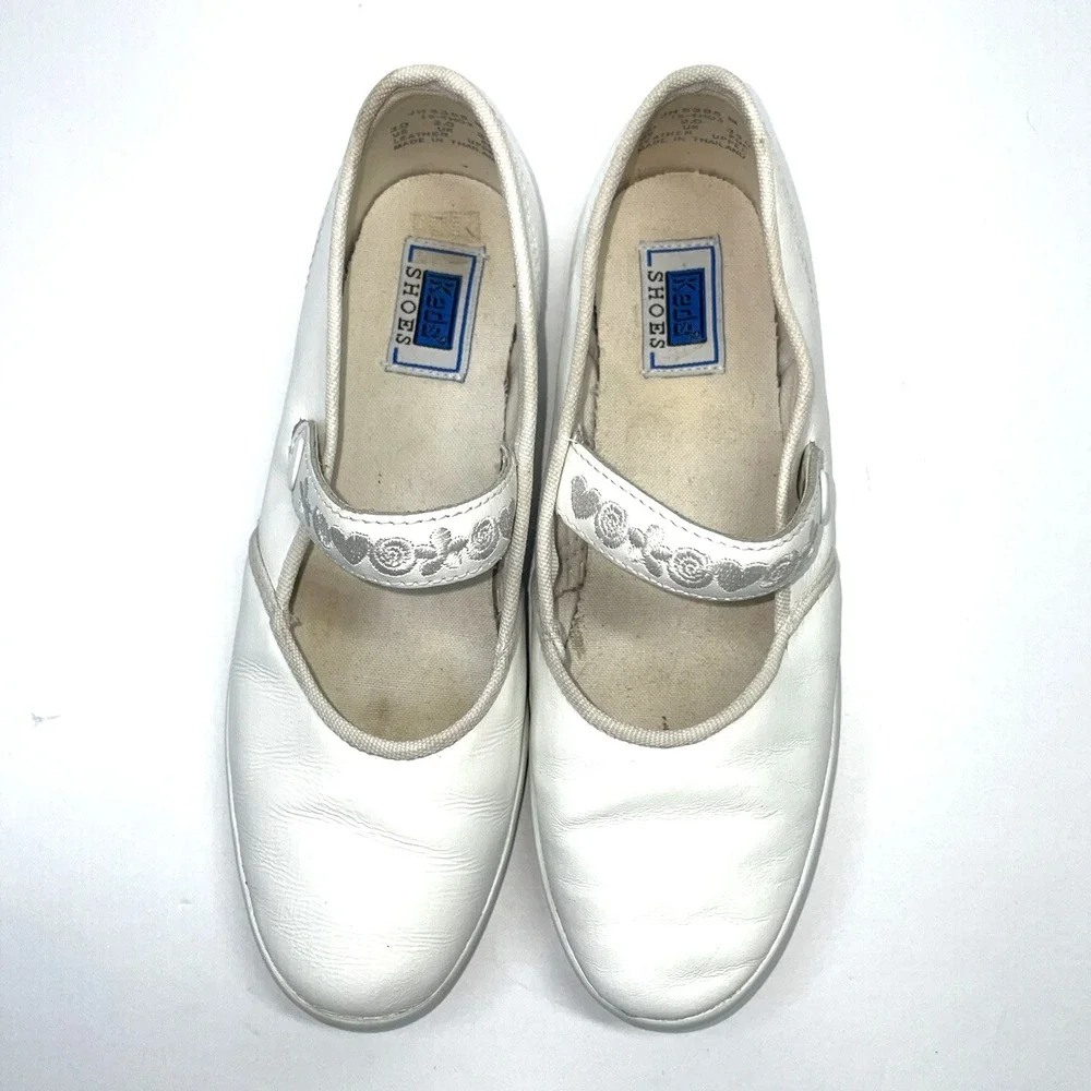 Girls' White Leather Mary Jane Keds Shoes W/ Embroidered Flowers– Size 13 Youth‎